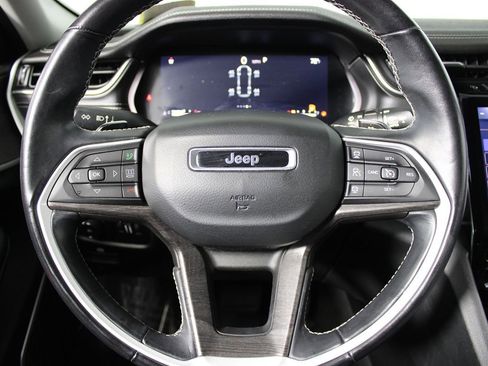 Used 2021 Jeep Grand Cherokee L Limited image 5