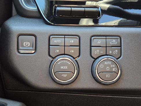 New 2026 Chevrolet Silverado 3500 High Country w/ High Country Premium Package image 21