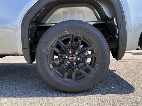 New 2026 GMC Sierra 1500 Elevation AWD/4WD image 37