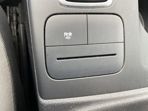 Used 2021 Ford Escape SE w/ Cold Weather Package image 42