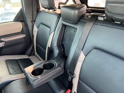 Used 2022 Ford Bronco Wildtrak AWD/4WD image 28