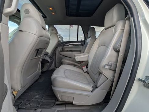 Used 2015 Buick LaCrosse Premium image 4