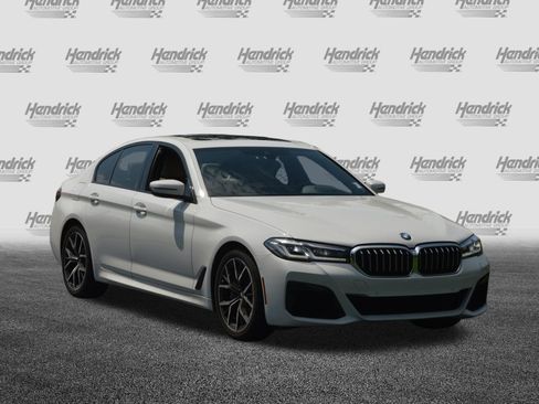 Used 2023 BMW 540i xDrive w/ M Sport Package AWD/4WD image 3