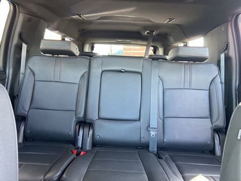 Used 2024 Chevrolet Suburban RST w/ Luxury Package image 7