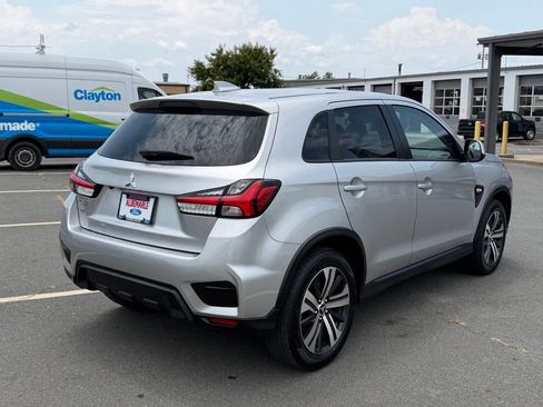 Used 2025 Mitsubishi Outlander Sport ES AWD/4WD image 3