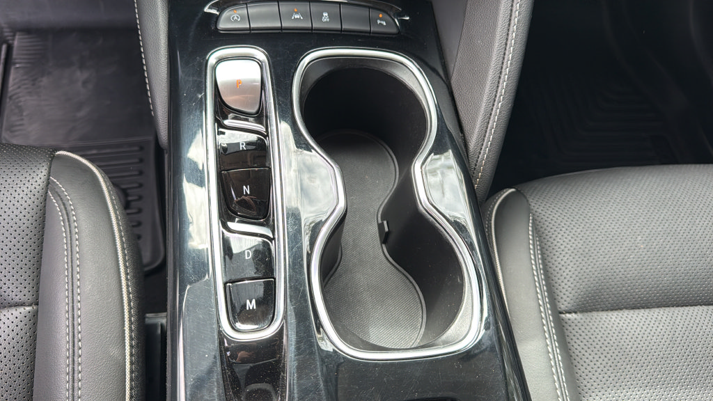 Used 2023 Buick Envision Essence FWD image 23