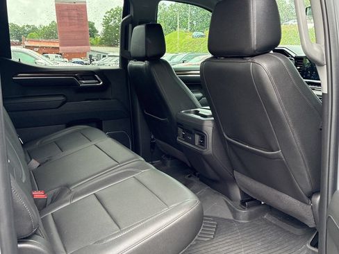 Used 2024 Chevrolet Silverado 1500 LT Trail Boss w/ Convenience Package II AWD/4WD image 23