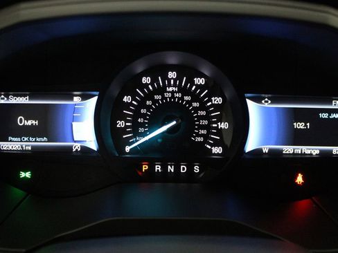 Used 2024 Ford Edge Titanium image 28