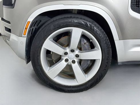Certified 2023 Land Rover Defender 110 S AWD/4WD image 32