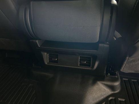 Used 2025 Chevrolet Silverado 3500 W/T image 31