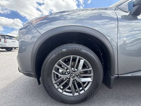 Used 2026 Nissan Rogue S FWD image 10
