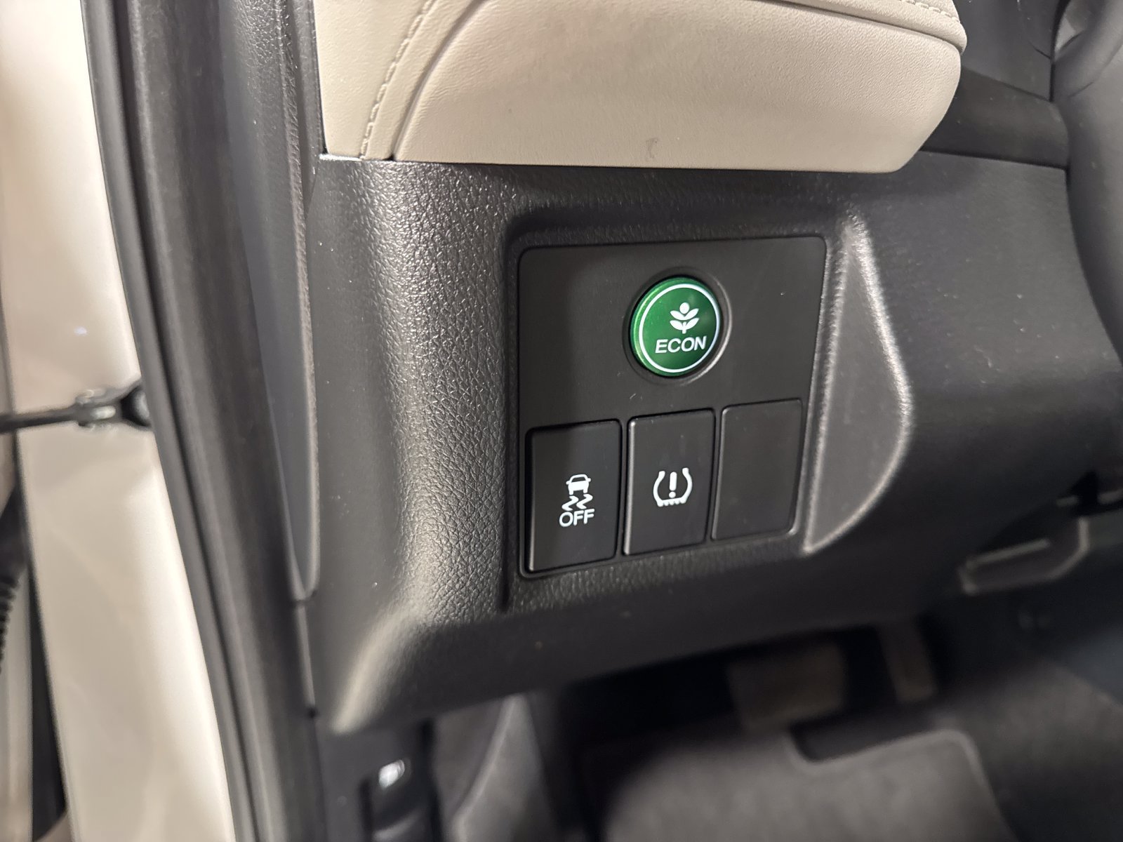 Used 2019 Honda HR-V LX image 14