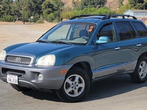 Used 2002 Hyundai Santa Fe LX image 2