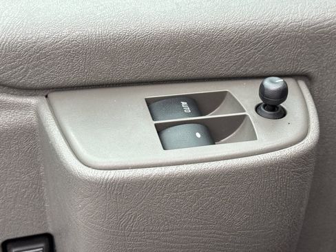 Used 2024 Chevrolet Express 2500 w/ Driver Convenience Package image 11