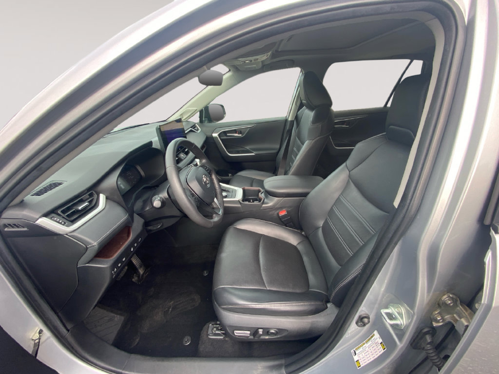 Used 2024 Toyota RAV4 Limited w/ Weather Package AWD/4WD image 9
