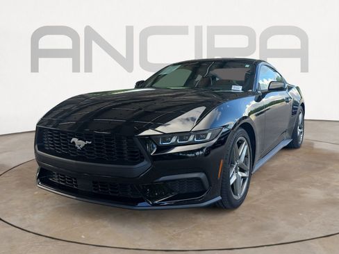 Used 2025 Ford Mustang Premium RWD image 4