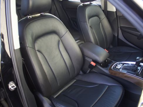 Used 2016 Audi Q5 2.0T Premium Plus w/ Technology Package image 40