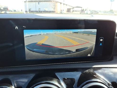 Used 2025 Mercedes-Benz CLA 250 4MATIC image 32