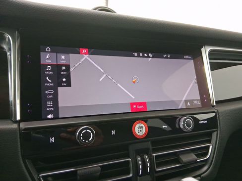 New 2026 Porsche Macan S image 26