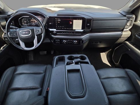 Used 2025 GMC Sierra 1500 SLT RWD image 9