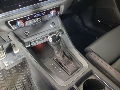 Used 2025 Audi Q3 2.0T Premium Plus image 16