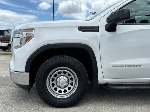 Used 2020 GMC Sierra 1500 4x4 Crew Cab w/ Sierra Value Package image 5