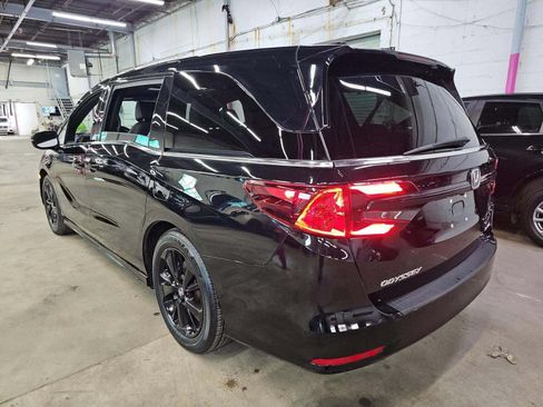 Used 2024 Honda Odyssey Sport image 2
