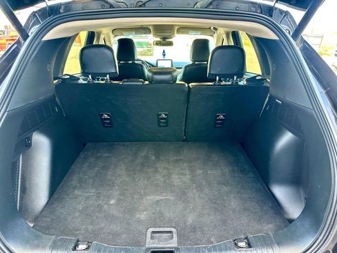 Used 2020 Ford Escape Titanium image 15