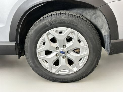 Used 2021 Subaru Forester image 11