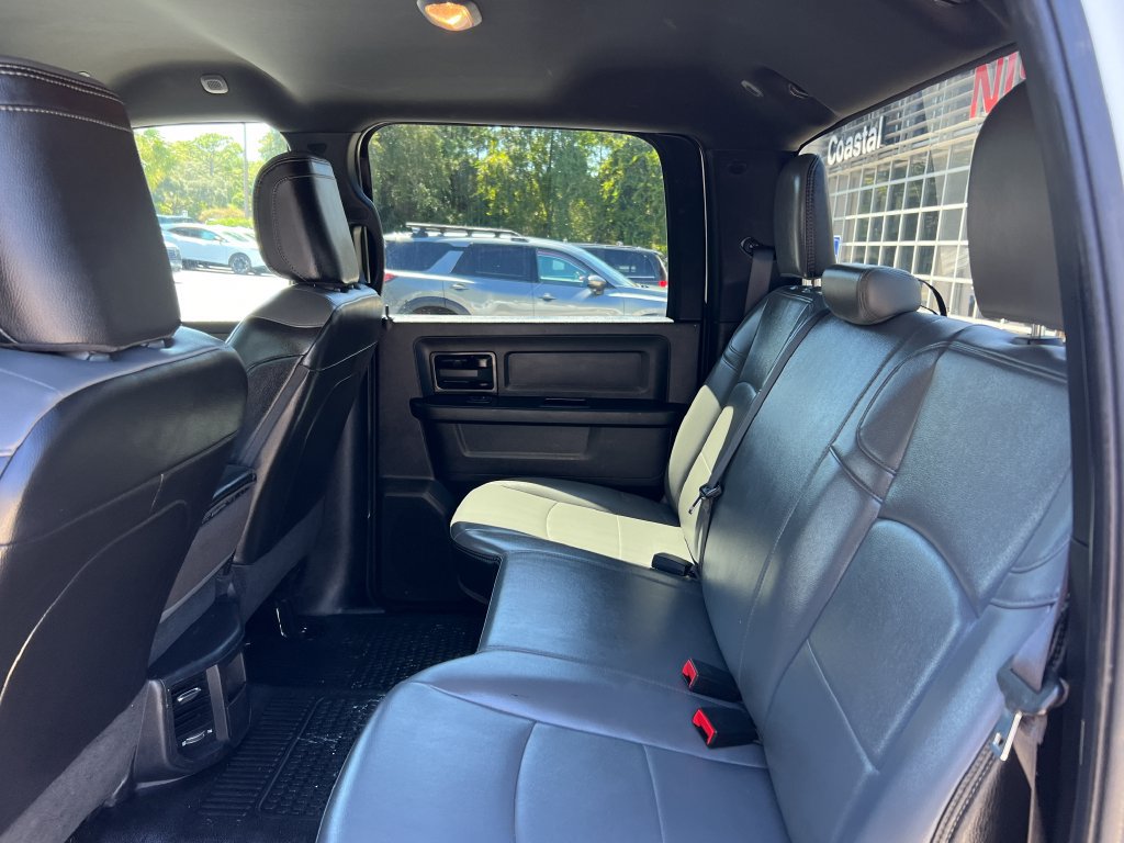 Used 2022 RAM 2500 Tradesman w/ Chrome Appearance Group AWD/4WD image 14