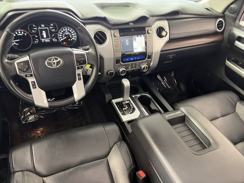 Used 2018 Toyota Tundra Limited w/ Limited Premium Package AWD/4WD image 21