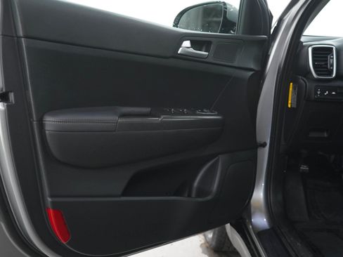 Used 2021 Kia Sportage LX w/ LX AWD Popular Package image 17