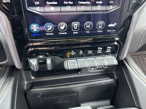 Used 2020 RAM 1500 Limited w/ Black Appearance Package RWD image 38