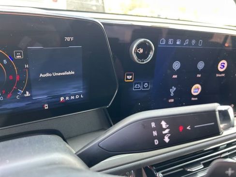 New 2026 Chevrolet Traverse LT w/ Sun and Wheel Package FWD image 27