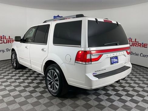 Used 2015 Lincoln Navigator 2WD image 5