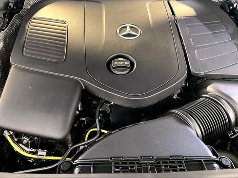 New 2026 Mercedes-Benz GLC 300 4MATIC image 14