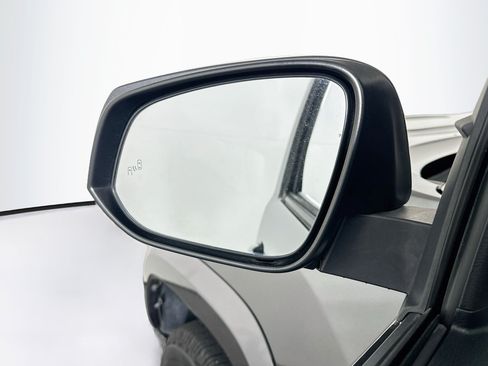 Used 2017 Toyota Tacoma TRD Sport RWD image 16