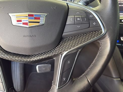 Used 2023 Cadillac XT5 Sportv w/ Technology Package AWD/4WD image 16