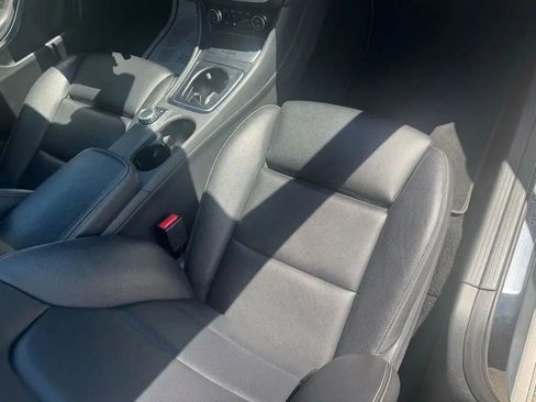 Used 2018 Mercedes-Benz GLA 250 4MATIC image 11