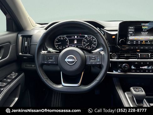 Certified 2022 Nissan Pathfinder SL w/ SL Premium Package FWD image 26