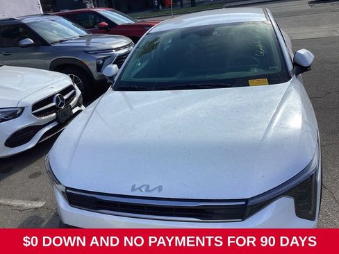Used 2025 Kia K4 FWD image 2
