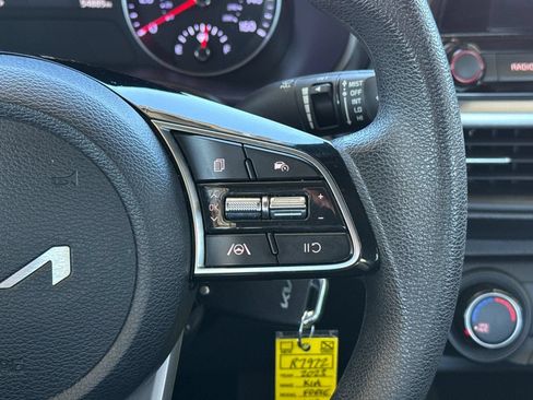 Used 2023 Kia Forte LXS FWD image 33