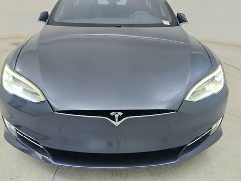Used 2019 Tesla Model S 100D image 9