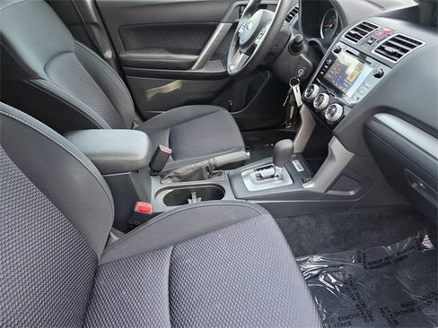 Used 2017 Subaru Forester 2.5i Premium w/ All-Weather Package image 15