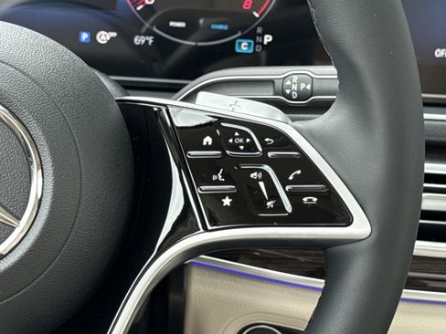 Certified 2026 Mercedes-Benz GLE 450 4MATIC image 39