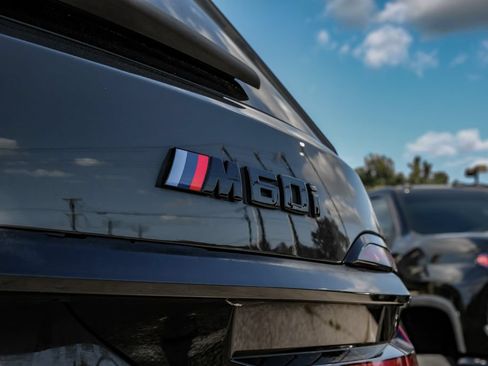 Used 2023 BMW X7 M60i w/ Executive Package AWD/4WD image 59