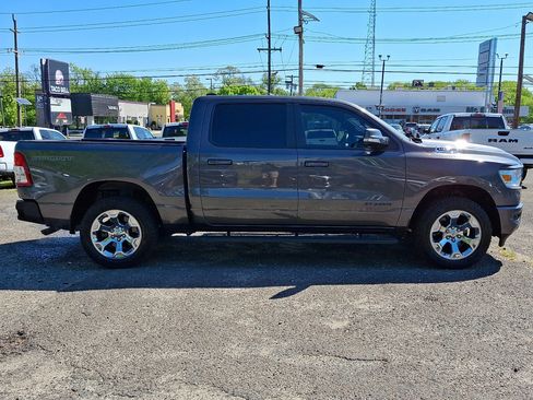 Used 2022 RAM 1500 Big Horn AWD/4WD image 3