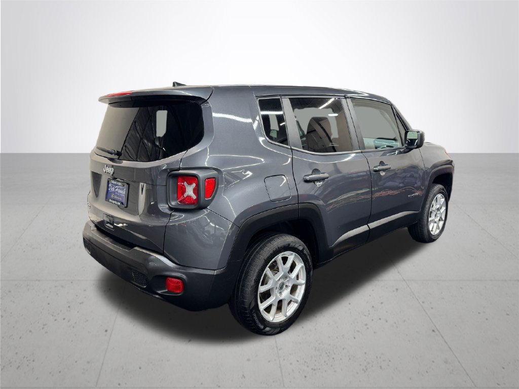 Used 2023 Jeep Renegade Latitude AWD/4WD image 8