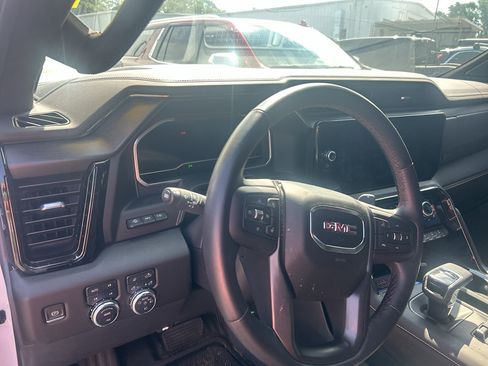Used 2023 GMC Sierra 1500 AT4X AWD/4WD image 5