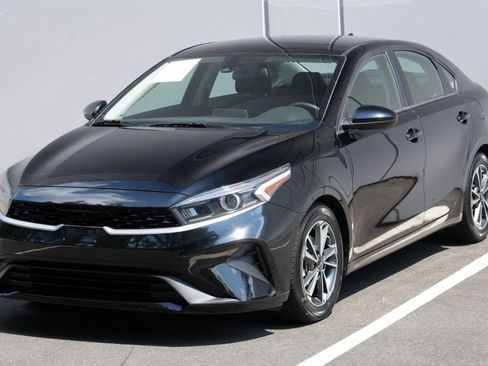 Used 2023 Kia Forte LXS FWD image 38